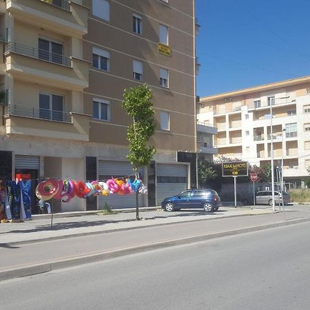 Ilarias Flat Apartment Vlore Bagian luar foto