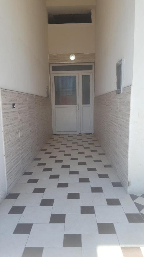 Ilarias Flat Apartment Vlore Bagian luar foto