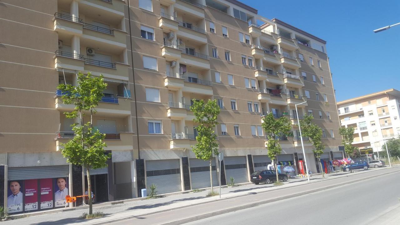 Ilarias Flat Apartment Vlore Bagian luar foto